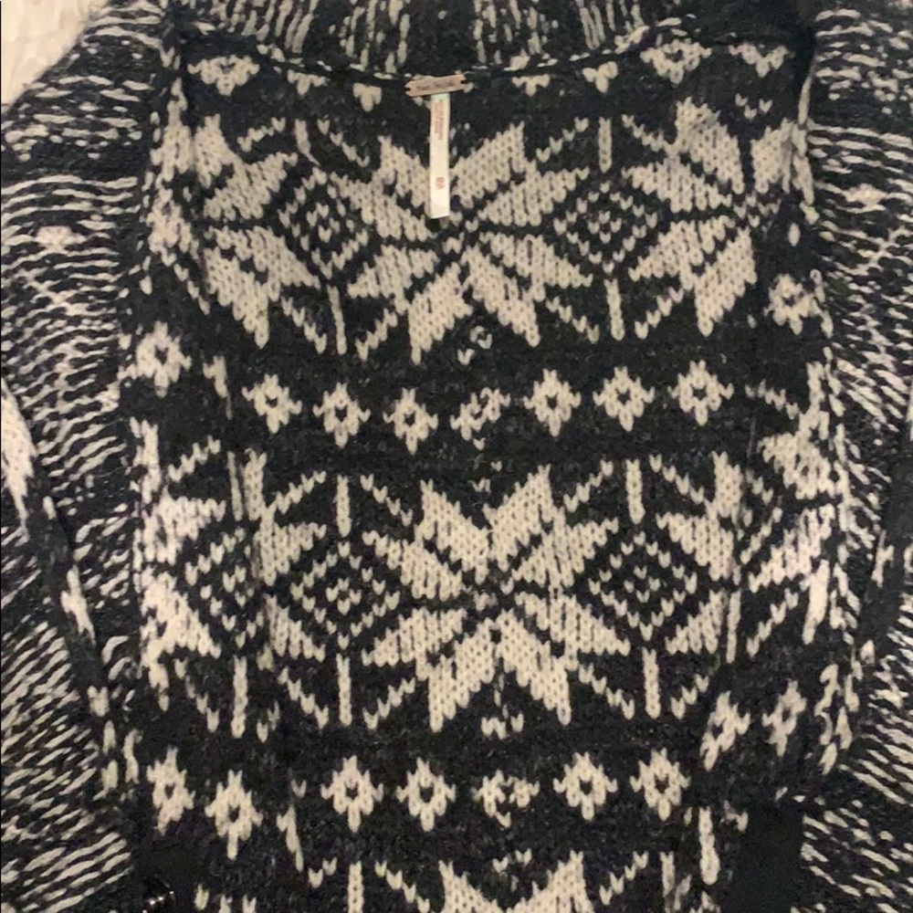 FreePeople Sweater - Picture 2 of 3